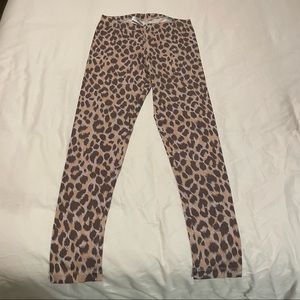 NWOT Old Navy Size Medium Cheetah Leggings